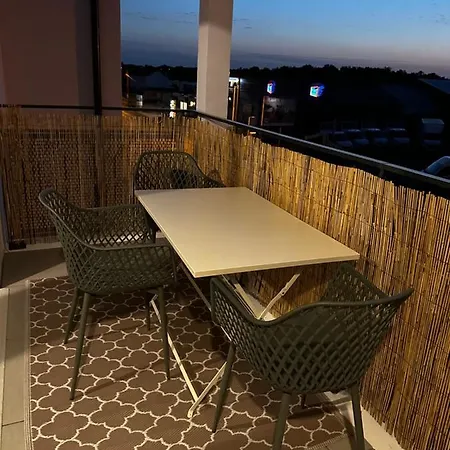 T2 Cosy Equipe Confort Et Balcon Apartamento